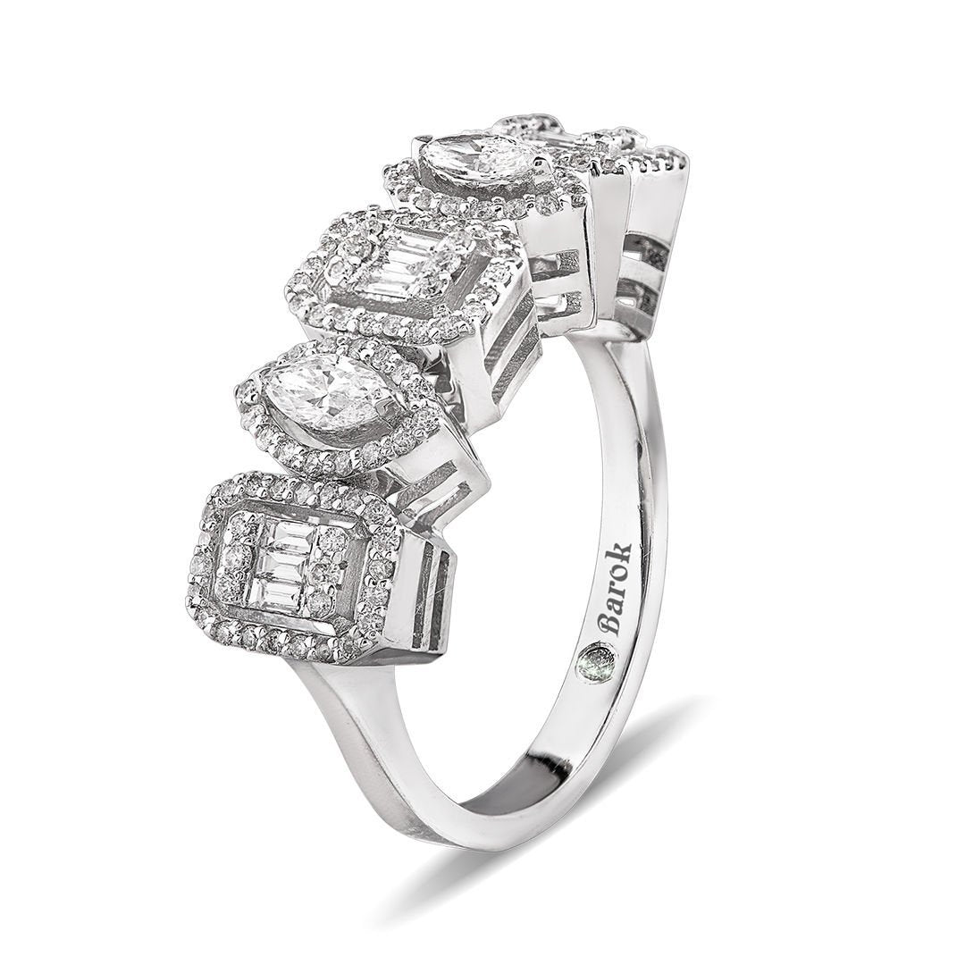 Pırlanta Beştaş Yüzük 0.80 Ct. E VS 18K