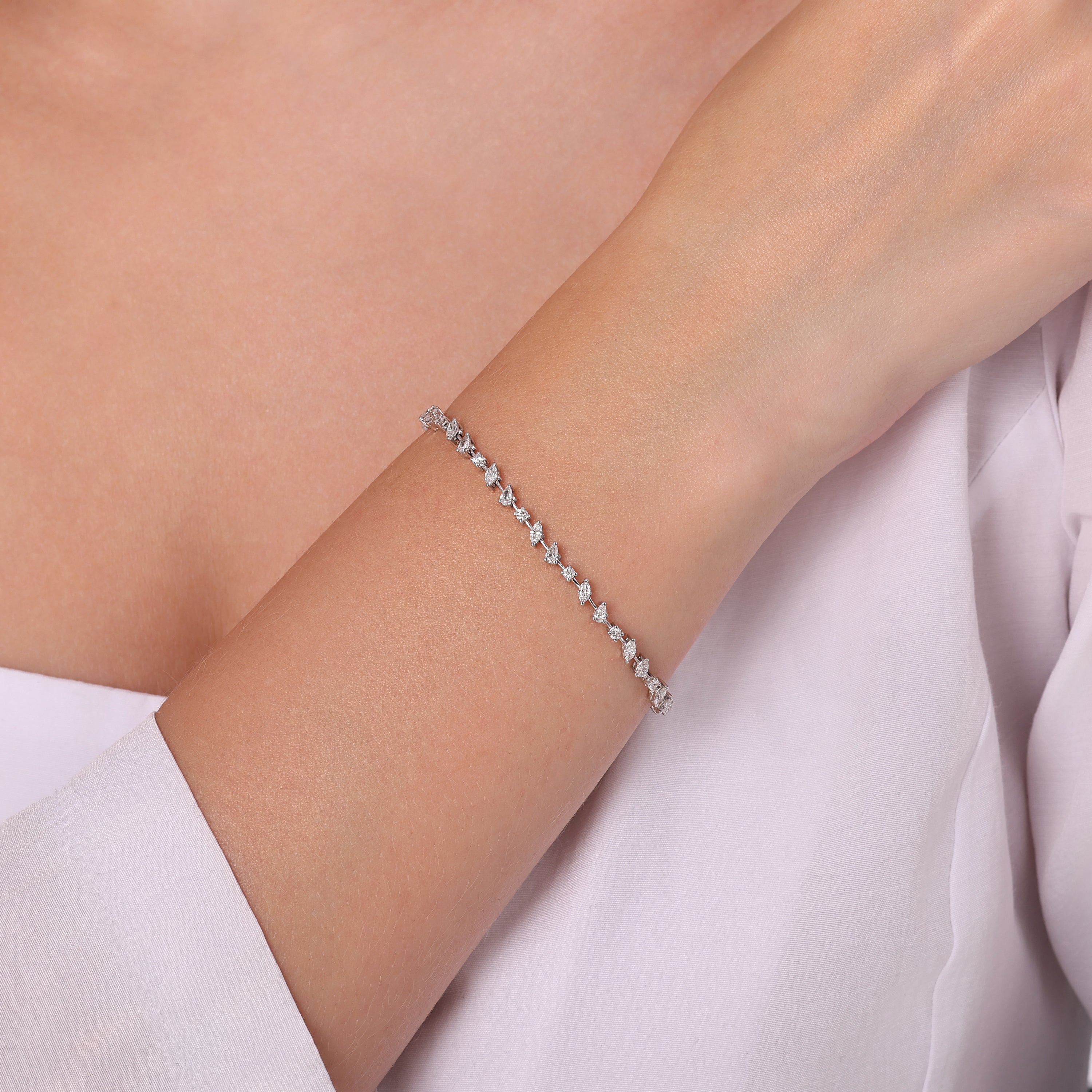 Pırlanta Markiz & Damla 2.20 Ct. Suyolu Bileklik 18K