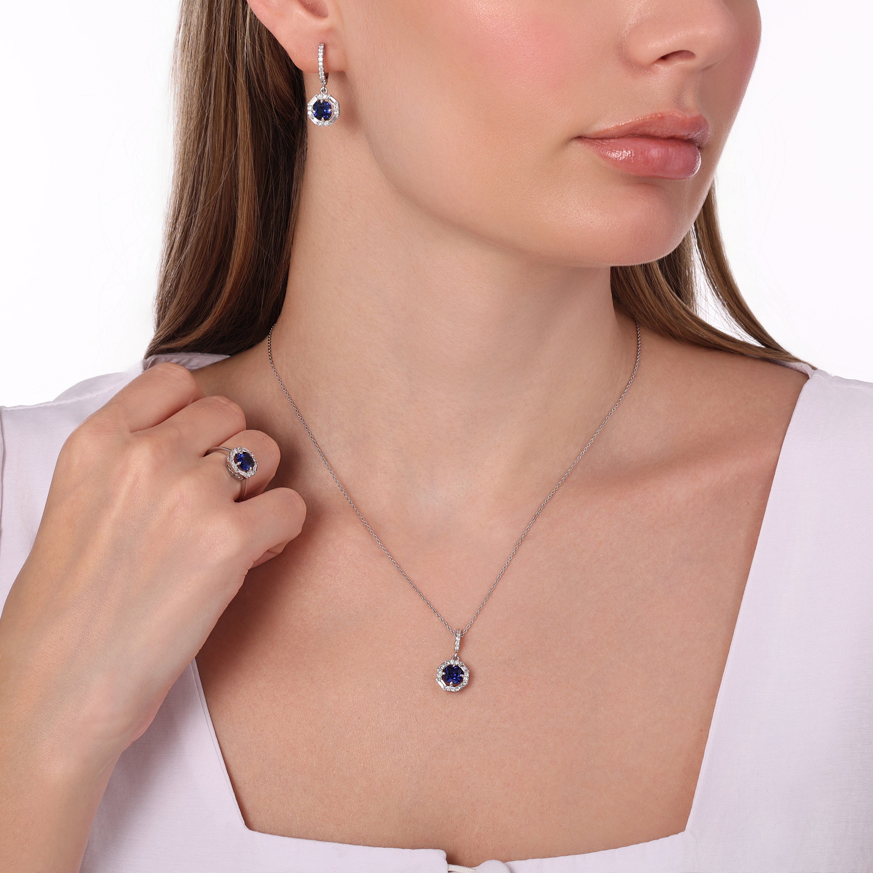 Pırlantalı Safir Oval 0,32 Ct. Altın Kolye 18K