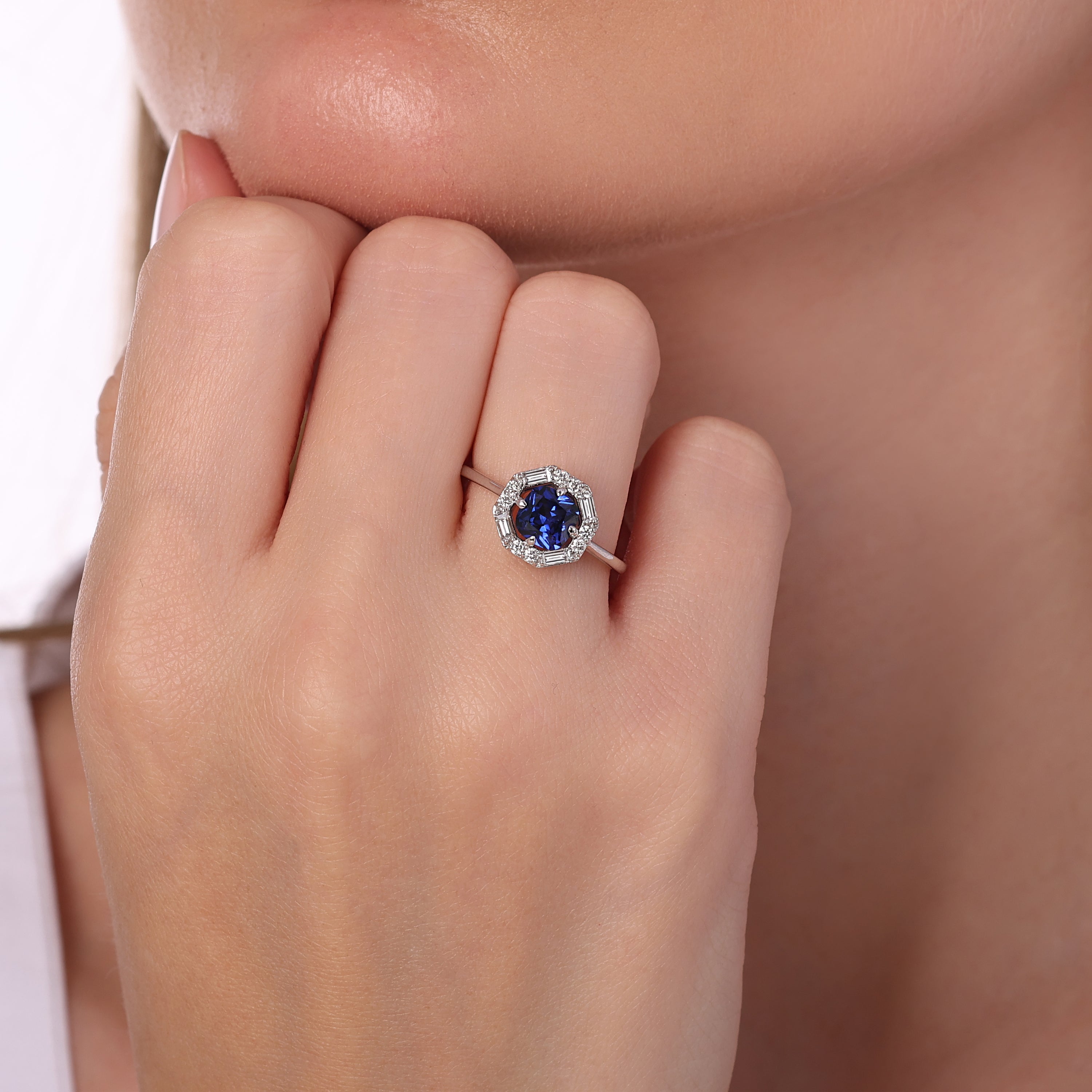 Baget Pırlantalı 0,30 Ct. Safir Altın Yüzük 14K