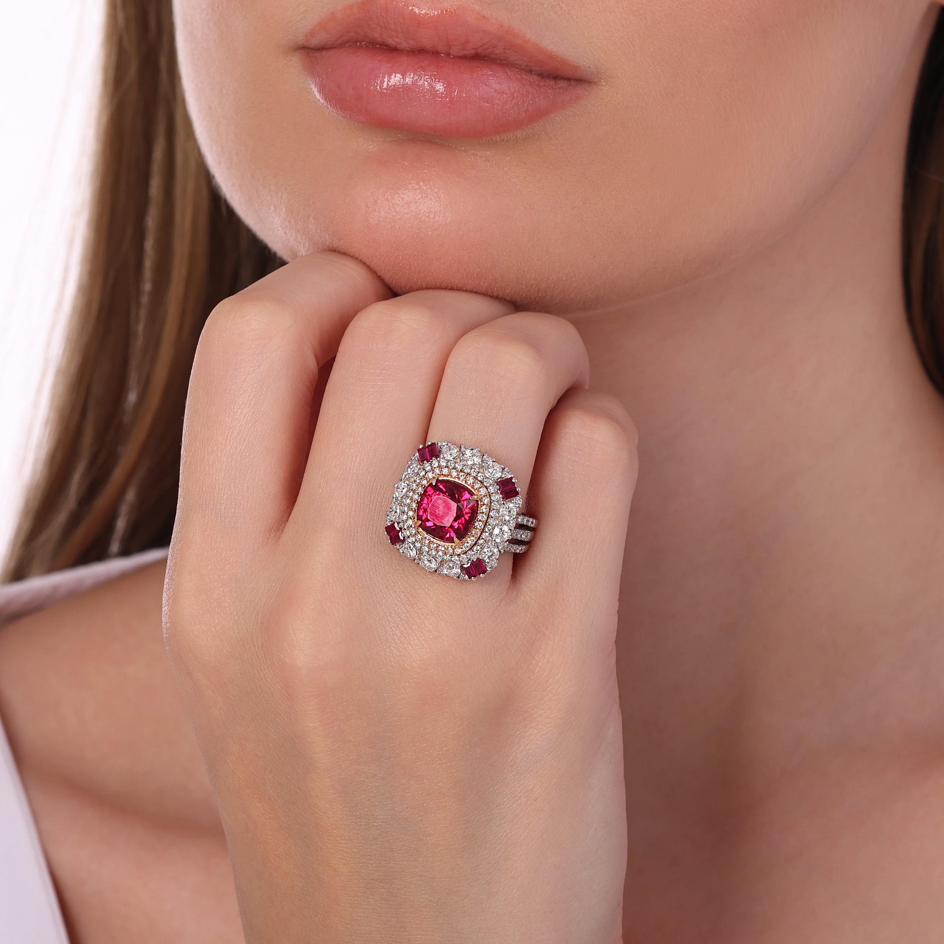 Pırlantalı Yakut 1,74 Ct. Fantezi Yüzük 18K