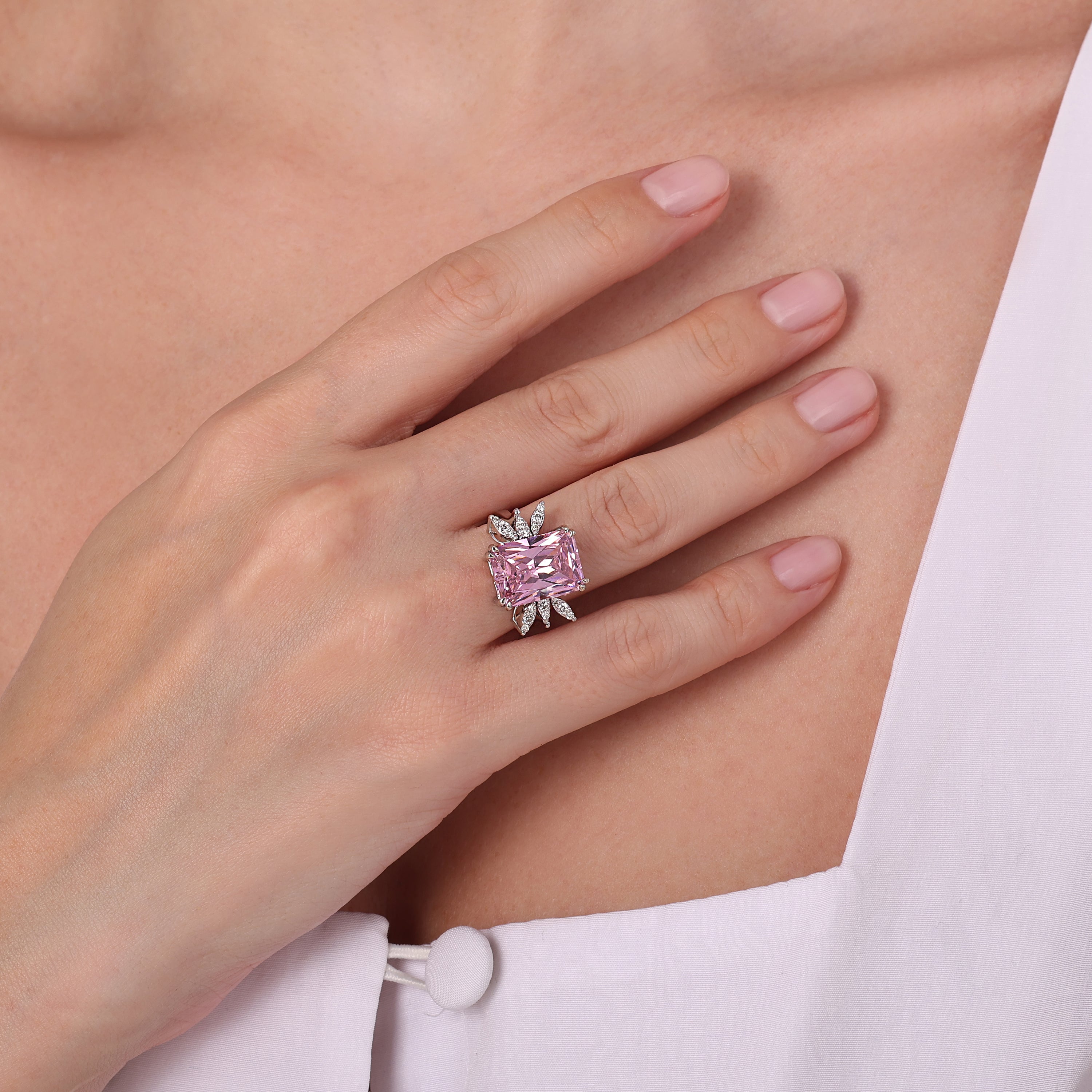 Pırlantalı 0,26 Ct. Prenses Pink Quartz 14K