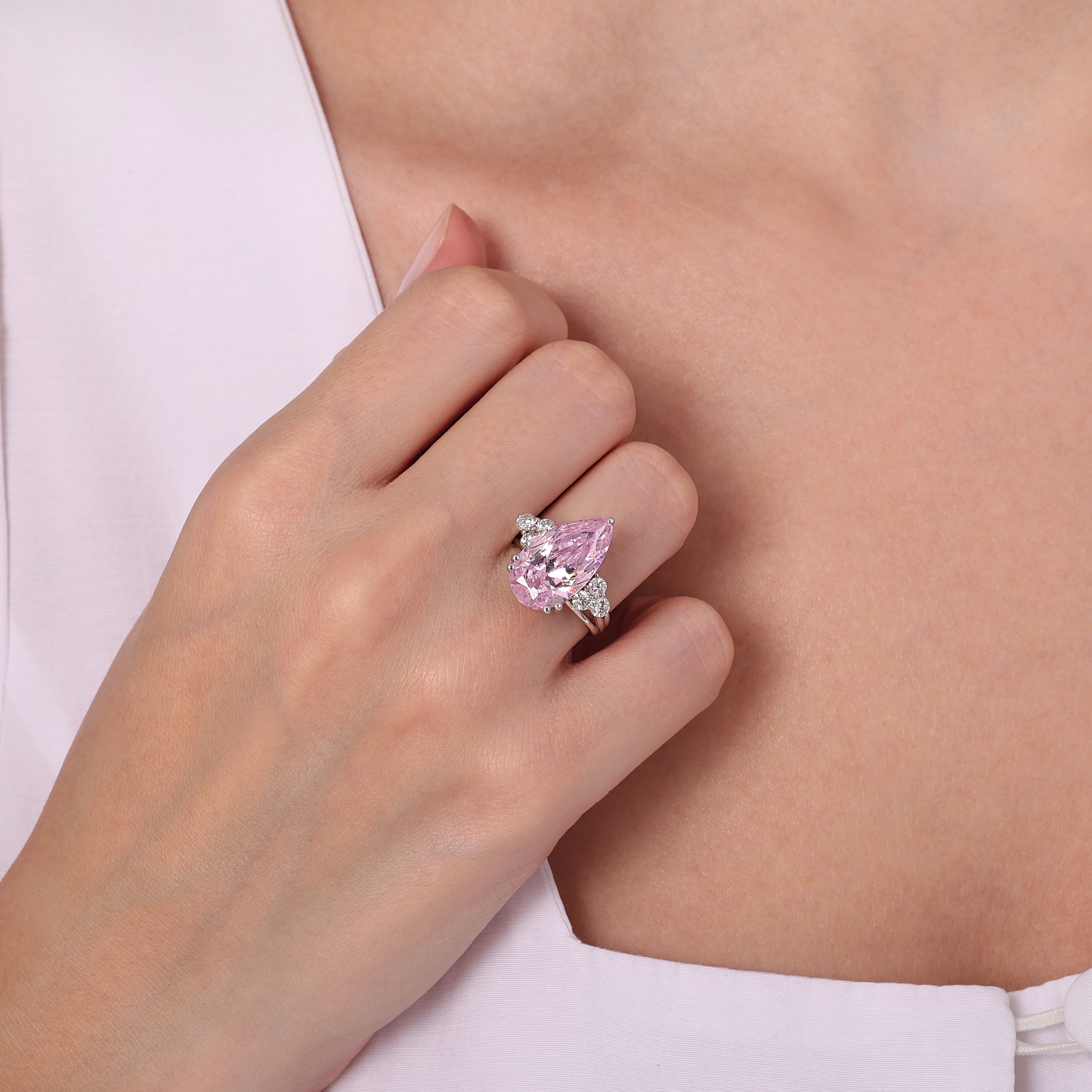 Pırlantalı 0.61 Ct. Damla Pink Quartz Altın Yüzük 14K