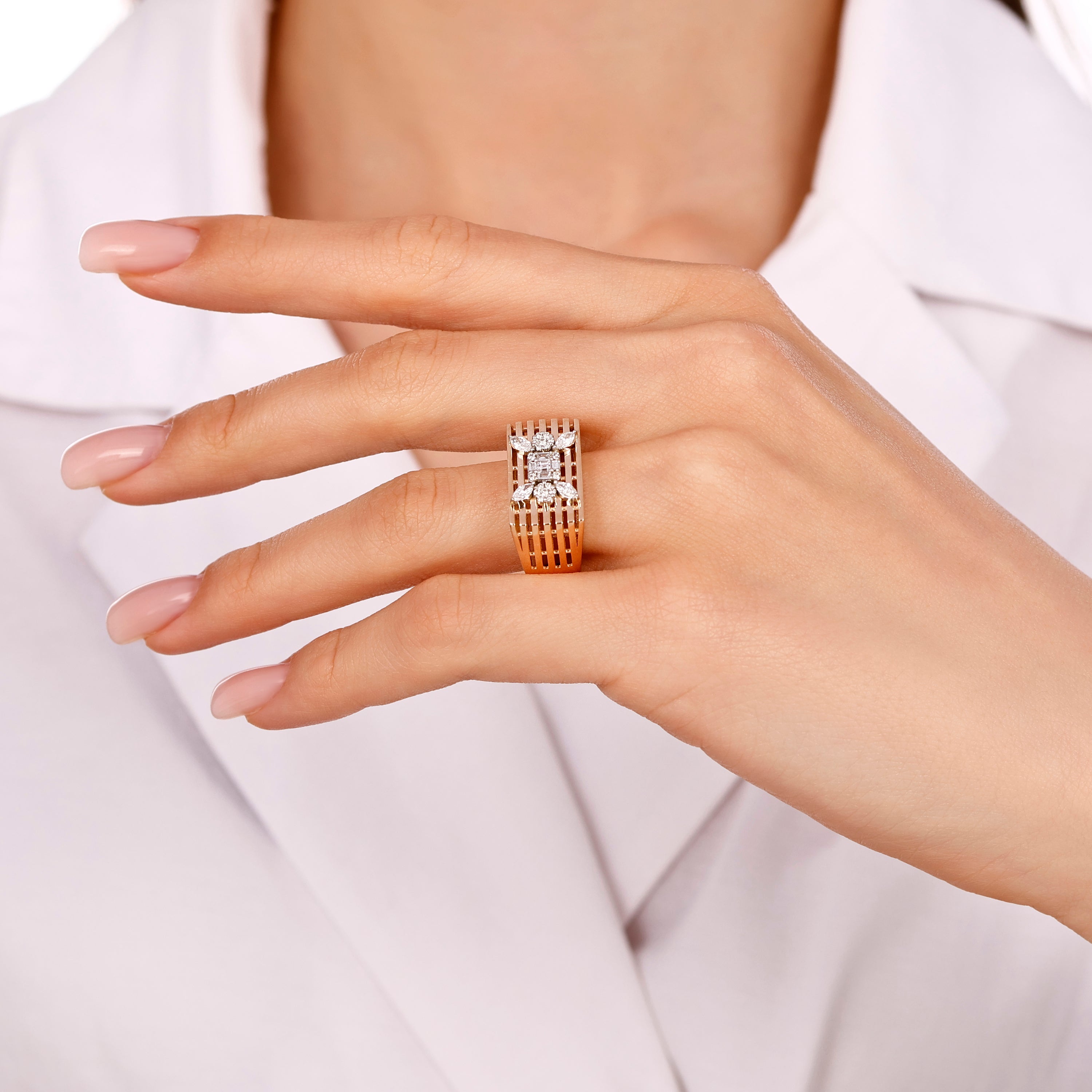 Baget Pırlantalı 0.43 Ct. Rose Fantezi Yüzük 14K