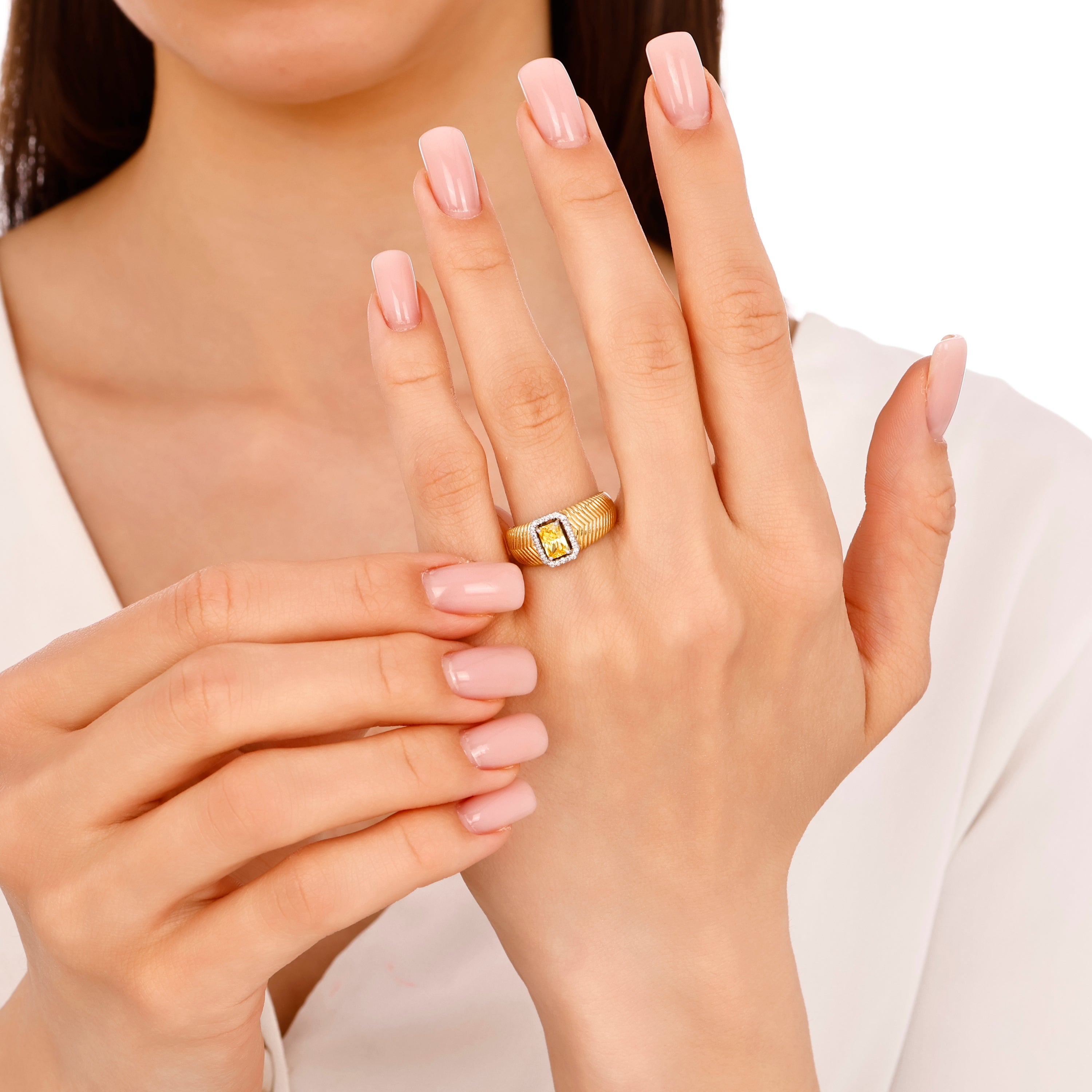Citrine Pırlantalı Zümrüt Kesim 0.09 Ct. Altın Yüzük 18K