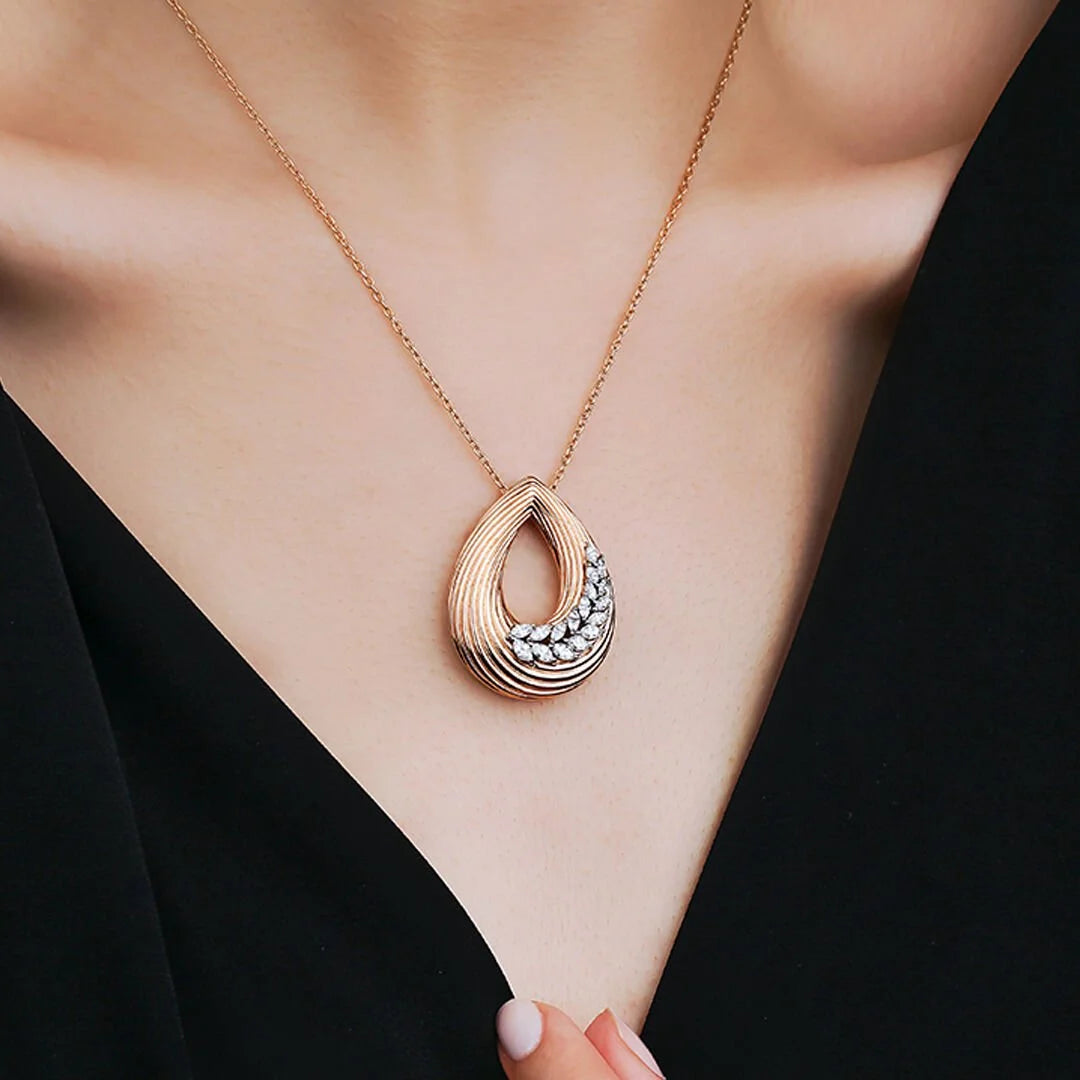 Markiz Pırlanta Kolye 0.81 Ct. E VS 18K