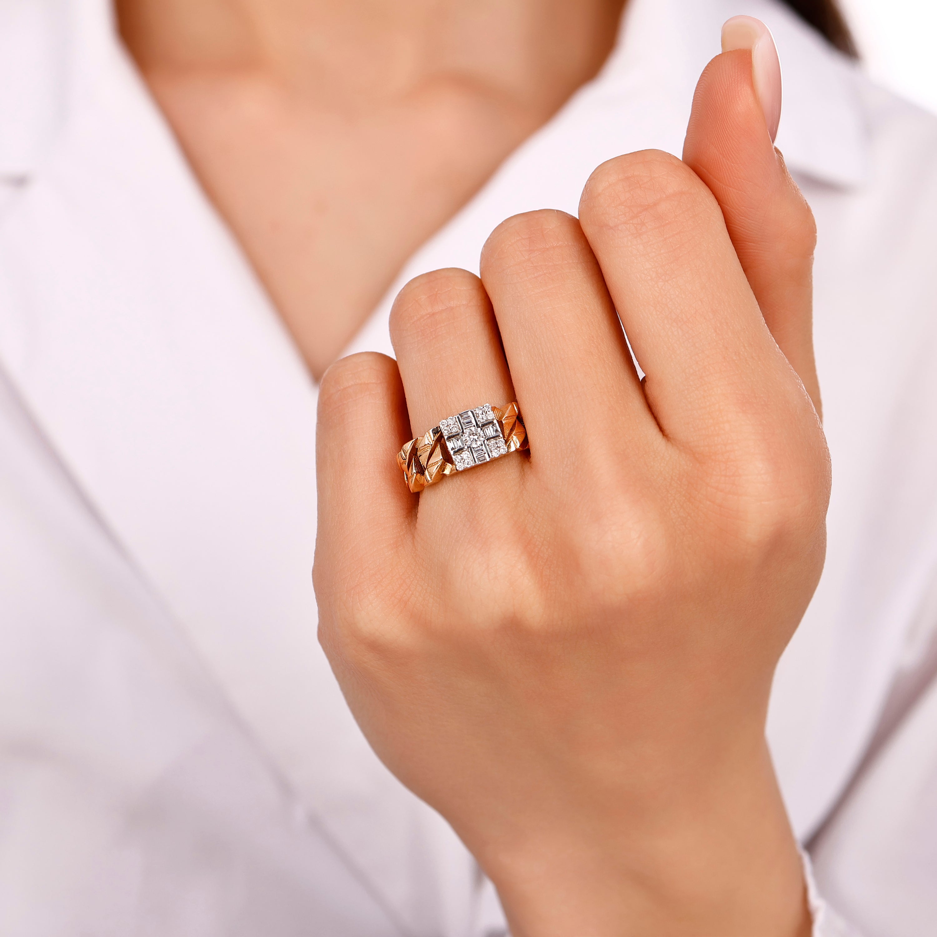 Pırlanta 0.30 Ct. Fantezi Rose Yüzük 18K