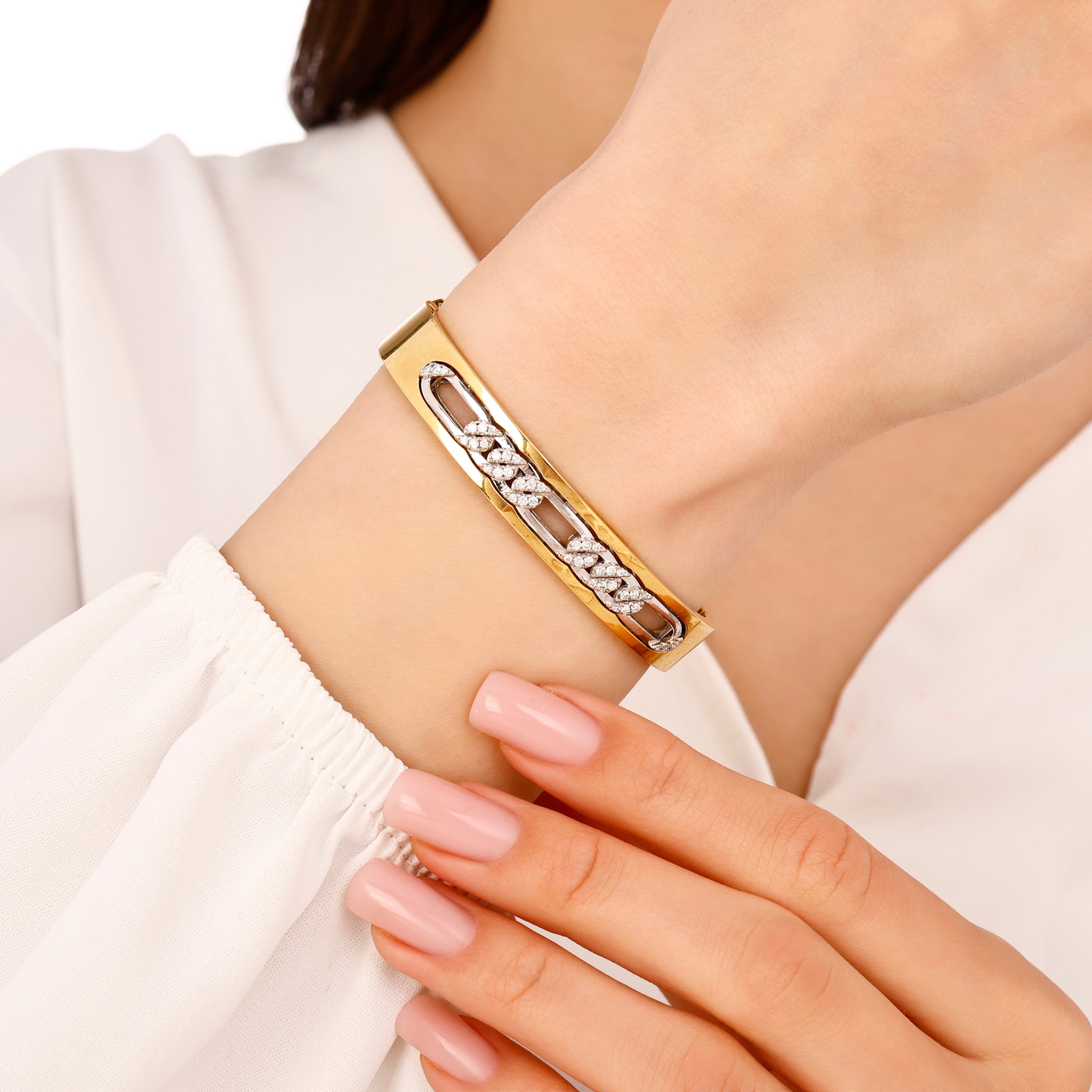 Pırlanta 0.41 Ct Pomella Altın Kelepçe 18K