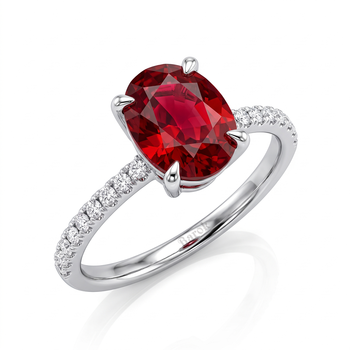 Pırlantalı  0.22 Ct. Oval Yakutlu Altın Yüzük 18K