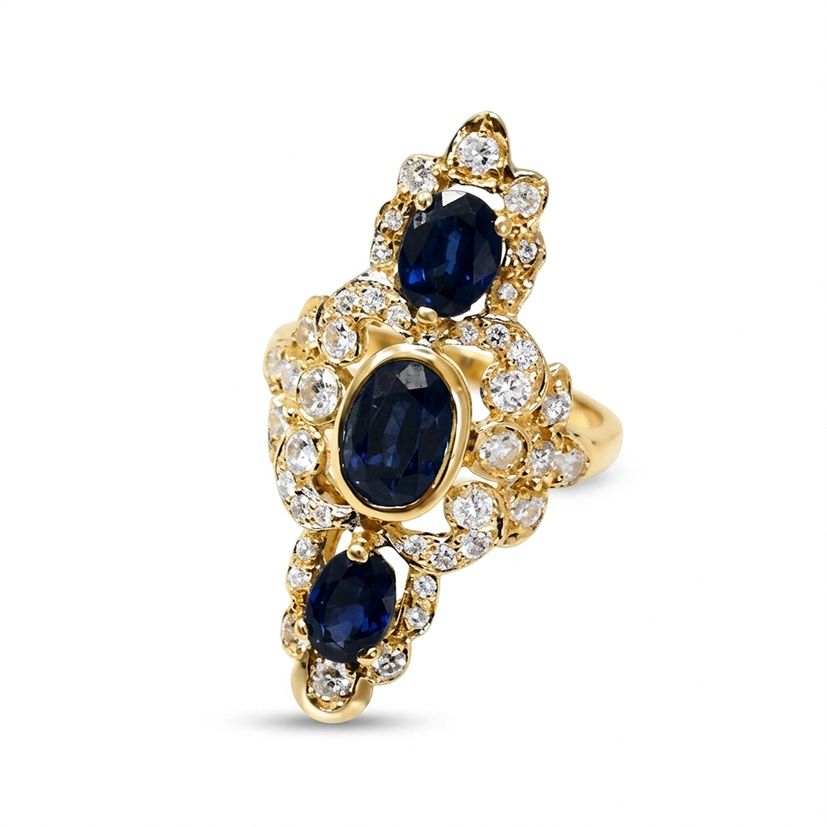Pırlantalı 0.80 Ct. Oval Safir Altın Yüzük 18K