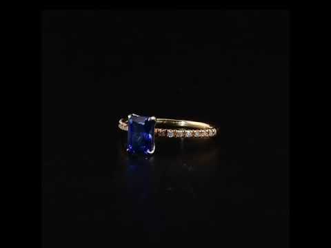 Safir Pırlantalı 0.10 Ct. Zümrüt Kesim Fantezi Rose Yüzük 14K