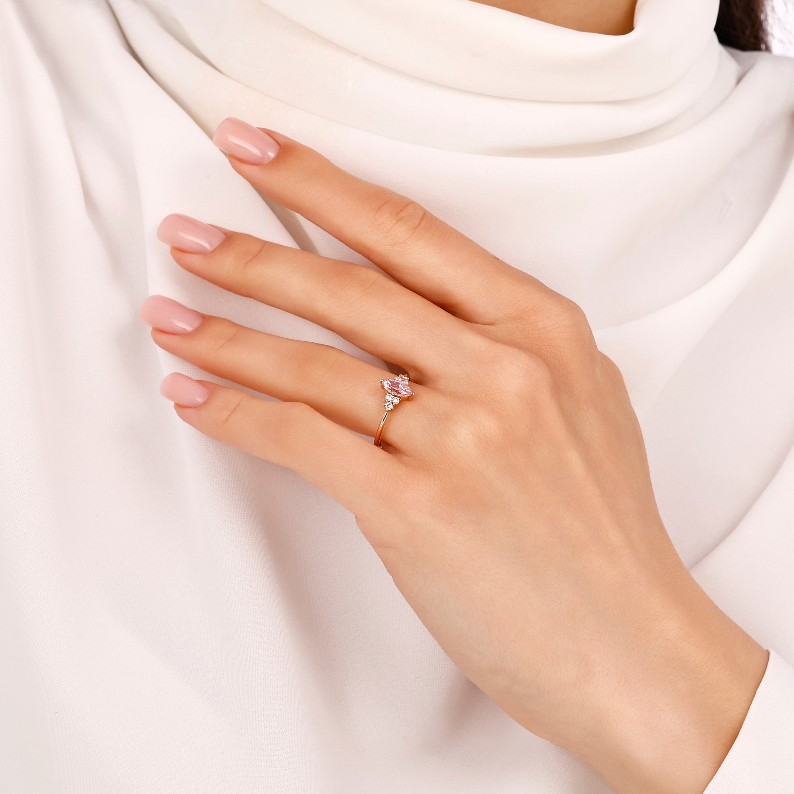 Renkli Taşlı Markiz Pırlanta 0.14 Ct. Rose Yüzük 14K