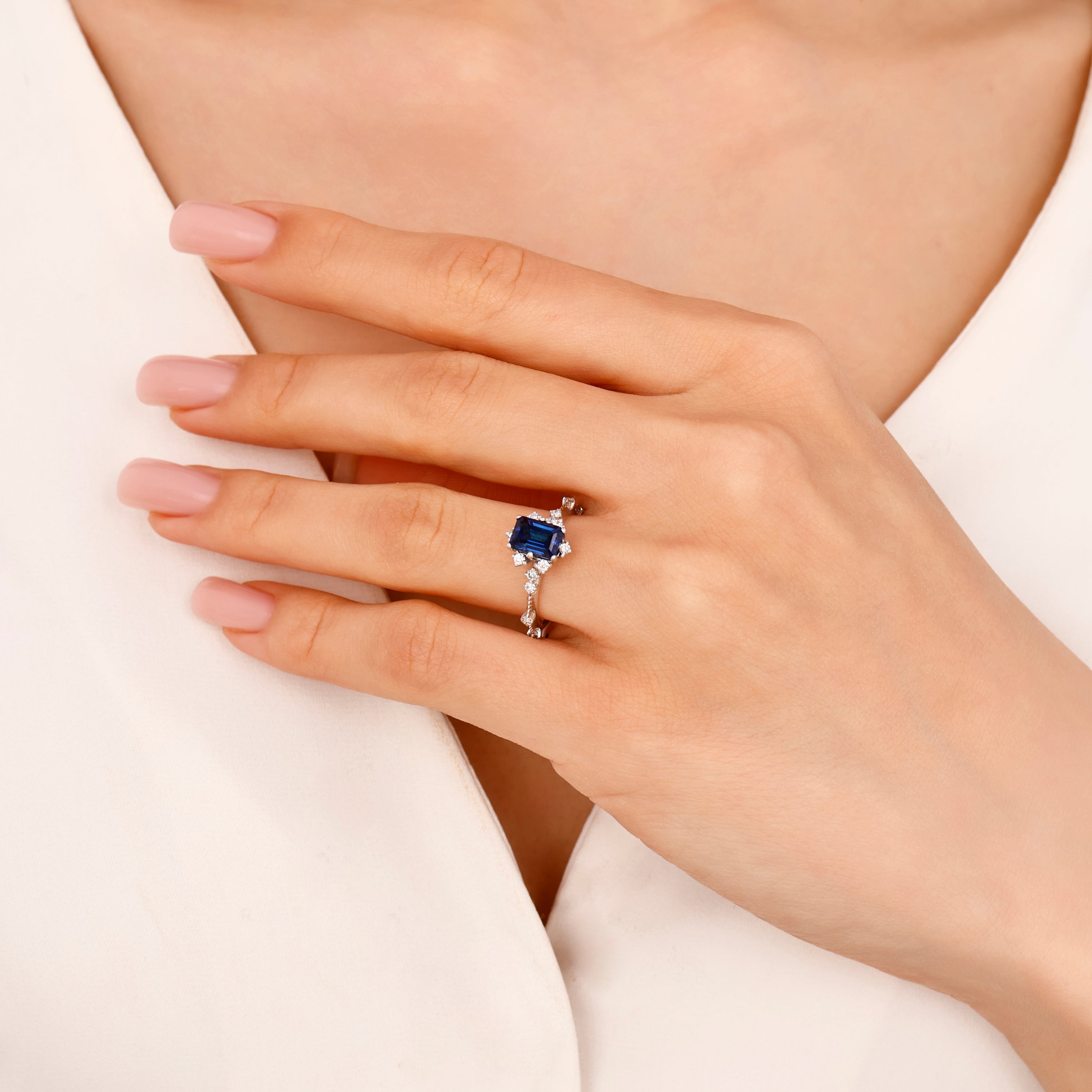 Safir Pırlantalı 0.26 Ct. Baget  Fantezi Yüzük 18K