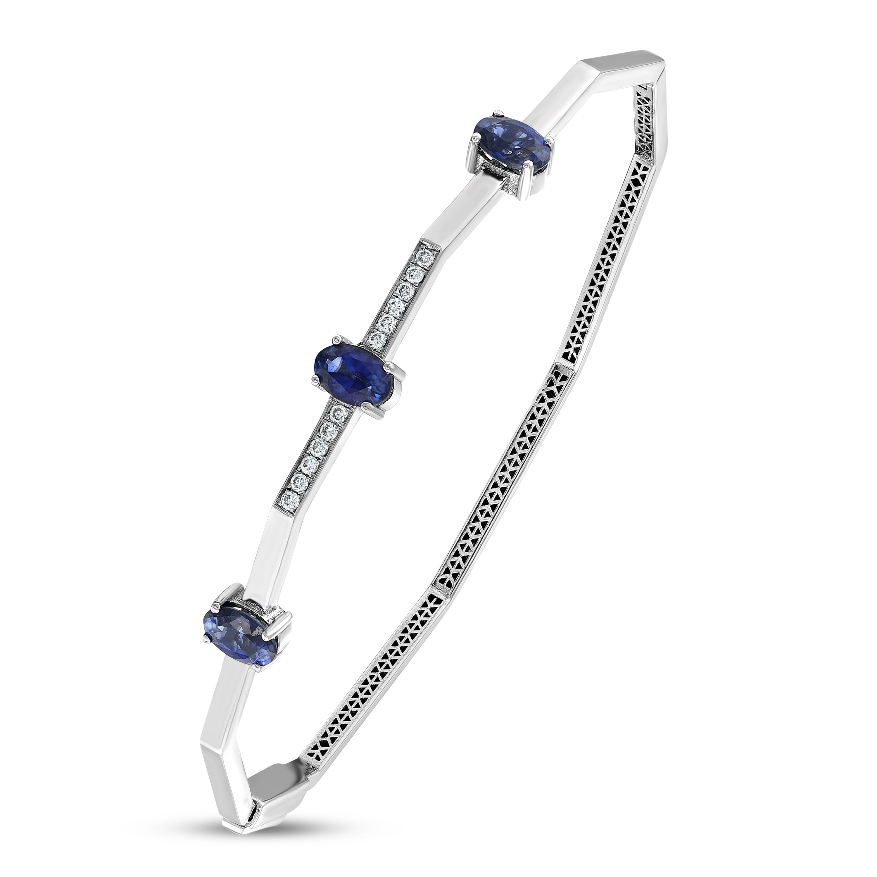 Safir Pırlantalı Oval Kesim 0.11 Ct. Saphielle Kelepçe 18K